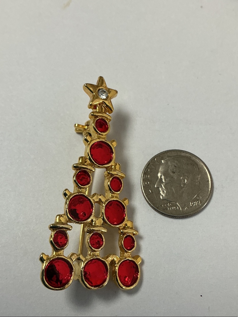 Vintage AAI Signed Gold-Tone Red Crystal Christmas Tree Brooch